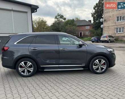 Серый Киа Соренто, объемом двигателя 2.2 л и пробегом 140 тыс. км за 29500 $, фото 4 на Automoto.ua