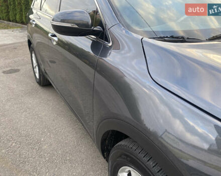 Серый Киа Соренто, объемом двигателя 2.36 л и пробегом 68 тыс. км за 16250 $, фото 26 на Automoto.ua