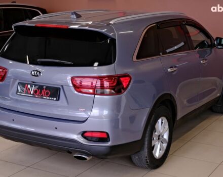 Киа Соренто 2019 в Одессе на Automoto.ua Серый Киа Соренто, объемом двигателя 2.4 л и пробегом 42 тыс. км за 21900 $, фото 4 на Automoto.ua