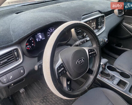 Серый Киа Соренто, объемом двигателя 2.36 л и пробегом 68 тыс. км за 16250 $, фото 38 на Automoto.ua