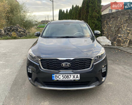 Серый Киа Соренто, объемом двигателя 2.36 л и пробегом 68 тыс. км за 16250 $, фото 2 на Automoto.ua