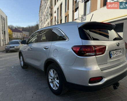 Серый Киа Соренто, объемом двигателя 2.4 л и пробегом 202 тыс. км за 14999 $, фото 7 на Automoto.ua