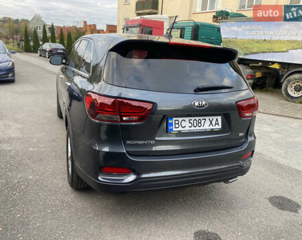 Серый Киа Соренто, объемом двигателя 2.36 л и пробегом 68 тыс. км за 16250 $, фото 11 на Automoto.ua