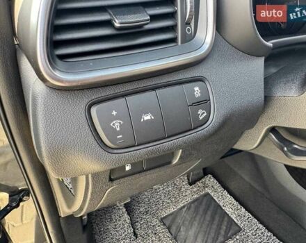 Серый Киа Соренто, объемом двигателя 2 л и пробегом 91 тыс. км за 26500 $, фото 11 на Automoto.ua