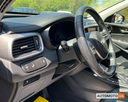 Киа Соренто 2020 в Коломые на Automoto.ua Серый Киа Соренто, объемом двигателя 2.4 л и пробегом 46 тыс. км за 20999 $, фото 9 на Automoto.ua