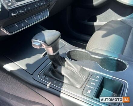 Киа Соренто 2020 в Коломые на Automoto.ua Серый Киа Соренто, объемом двигателя 2.4 л и пробегом 46 тыс. км за 20999 $, фото 12 на Automoto.ua