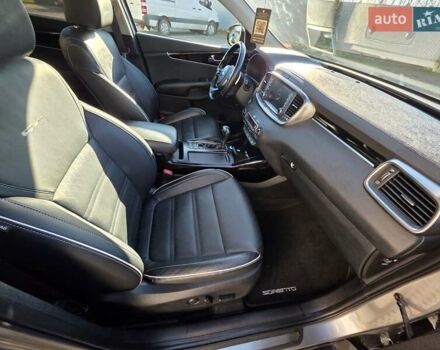 Сірий Кіа Соренто, об'ємом двигуна 2.2 л та пробігом 134 тис. км за 29950 $, фото 46 на Automoto.ua