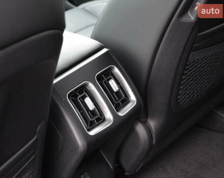 Серый Киа Соренто, объемом двигателя 2.5 л и пробегом 1 тыс. км за 43500 $, фото 32 на Automoto.ua