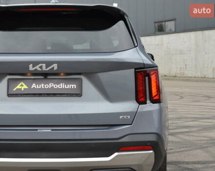 Серый Киа Соренто, объемом двигателя 2.5 л и пробегом 1 тыс. км за 43500 $, фото 16 на Automoto.ua