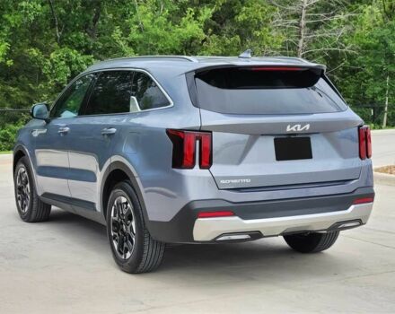 Серый Киа Соренто, объемом двигателя 2.5 л и пробегом 7 тыс. км за 15000 $, фото 3 на Automoto.ua