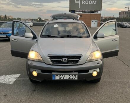 Сірий Кіа Соренто, об'ємом двигуна 2.5 л та пробігом 245 тис. км за 4150 $, фото 1 на Automoto.ua