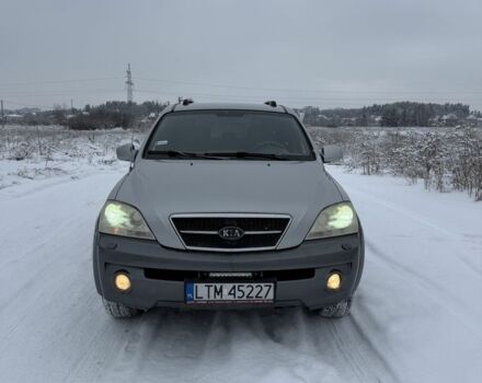 Сірий Кіа Соренто, об'ємом двигуна 2.5 л та пробігом 300 тис. км за 4450 $, фото 1 на Automoto.ua