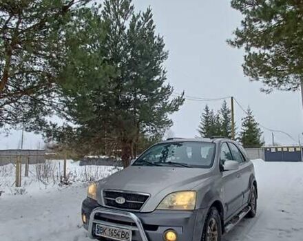 Серый Киа Соренто, объемом двигателя 2.5 л и пробегом 345 тыс. км за 5900 $, фото 1 на Automoto.ua