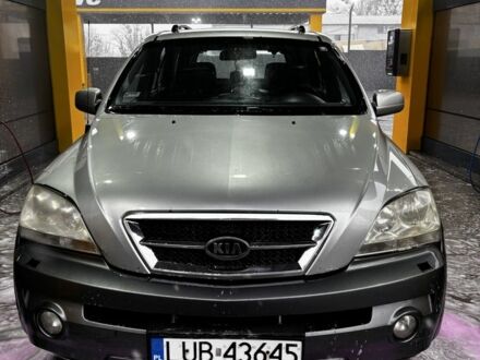 Серый Киа Соренто, объемом двигателя 2.5 л и пробегом 400 тыс. км за 3500 $, фото 1 на Automoto.ua