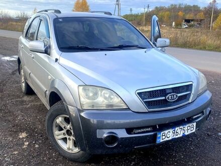 Серый Киа Соренто, объемом двигателя 2.5 л и пробегом 370 тыс. км за 6500 $, фото 1 на Automoto.ua