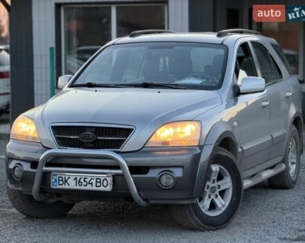 Серый Киа Соренто, объемом двигателя 2.5 л и пробегом 360 тыс. км за 6250 $, фото 1 на Automoto.ua