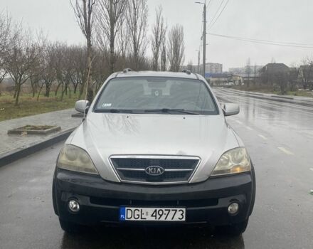 Серый Киа Соренто, объемом двигателя 2.5 л и пробегом 300 тыс. км за 4450 $, фото 1 на Automoto.ua