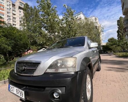 Сірий Кіа Соренто, об'ємом двигуна 2.5 л та пробігом 353 тис. км за 3500 $, фото 1 на Automoto.ua