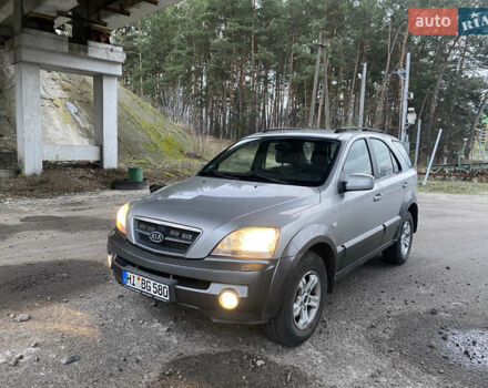 Серый Киа Соренто, объемом двигателя 2.5 л и пробегом 250 тыс. км за 4299 $, фото 1 на Automoto.ua