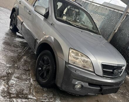 Серый Киа Соренто, объемом двигателя 2.5 л и пробегом 250 тыс. км за 5000 $, фото 1 на Automoto.ua