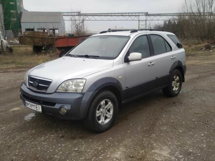 Кіа Соренто 2004 у Кролевце на Automoto.ua Сірий Кіа Соренто, об'ємом двигуна 2.5 л та пробігом 300 тис. км за 3800 $, фото 1 на Automoto.ua