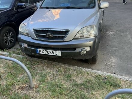 Сірий Кіа Соренто, об'ємом двигуна 2.5 л та пробігом 301 тис. км за 1235 $, фото 1 на Automoto.ua
