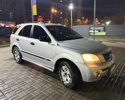 Серый Киа Соренто, объемом двигателя 2.5 л и пробегом 258 тыс. км за 3100 $, фото 1 на Automoto.ua