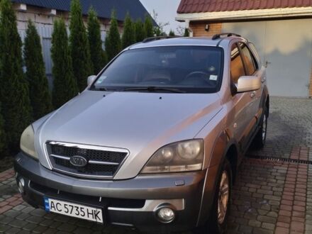 Серый Киа Соренто, объемом двигателя 2.5 л и пробегом 305 тыс. км за 7200 $, фото 1 на Automoto.ua