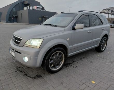 Серый Киа Соренто, объемом двигателя 2.5 л и пробегом 300 тыс. км за 5300 $, фото 1 на Automoto.ua