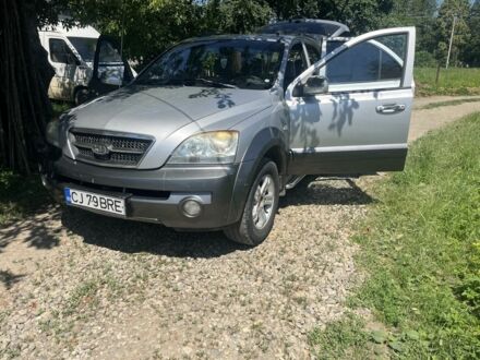 Серый Киа Соренто, объемом двигателя 2.5 л и пробегом 272 тыс. км за 3850 $, фото 1 на Automoto.ua