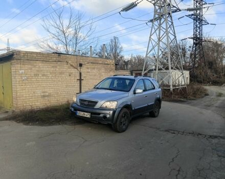 Серый Киа Соренто, объемом двигателя 2.5 л и пробегом 350 тыс. км за 3600 $, фото 1 на Automoto.ua