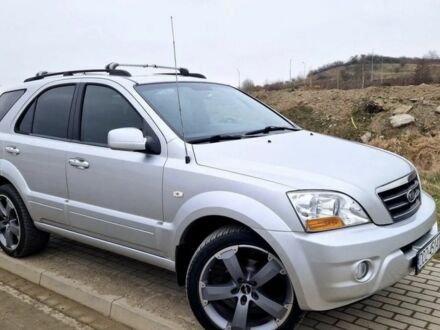 Серый Киа Соренто, объемом двигателя 2.5 л и пробегом 215 тыс. км за 3300 $, фото 1 на Automoto.ua