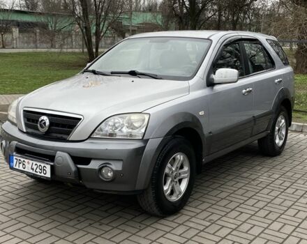 Серый Киа Соренто, объемом двигателя 2.5 л и пробегом 250 тыс. км за 3450 $, фото 1 на Automoto.ua