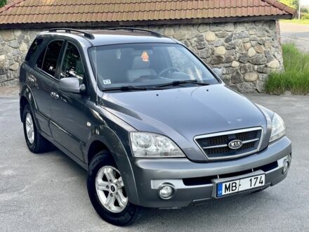 Киа Соренто 2005 в Виннице на Automoto.ua Серый Киа Соренто, объемом двигателя 2.5 л и пробегом 300 тыс. км за 5500 $, фото 1 на Automoto.ua