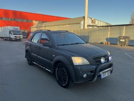 Серый Киа Соренто, объемом двигателя 2.5 л и пробегом 200 тыс. км за 2400 $, фото 1 на Automoto.ua