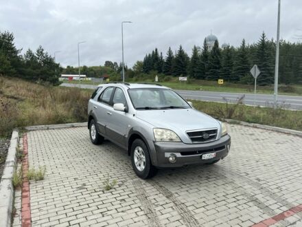 Серый Киа Соренто, объемом двигателя 2.5 л и пробегом 225 тыс. км за 3900 $, фото 1 на Automoto.ua