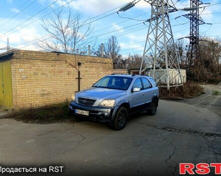 Серый Киа Соренто, объемом двигателя 2.5 л и пробегом 340 тыс. км за 3600 $, фото 1 на Automoto.ua