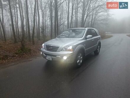 Серый Киа Соренто, объемом двигателя 2.5 л и пробегом 237 тыс. км за 8844 $, фото 1 на Automoto.ua