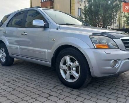 Серый Киа Соренто, объемом двигателя 2.5 л и пробегом 305 тыс. км за 7300 $, фото 1 на Automoto.ua