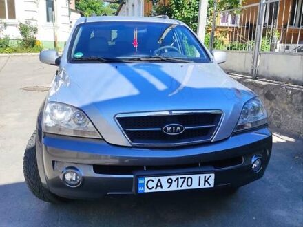 Киа Соренто 2006 в Умани на Automoto.ua Серый Киа Соренто, объемом двигателя 2.5 л и пробегом 196 тыс. км за 8150 $, фото 1 на Automoto.ua