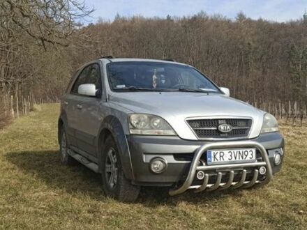 Серый Киа Соренто, объемом двигателя 2.5 л и пробегом 288 тыс. км за 3900 $, фото 1 на Automoto.ua