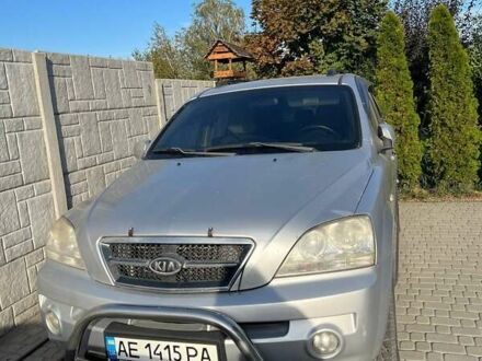 Киа Соренто 2006 в Днепре (Днепропетровске) на Automoto.ua Серый Киа Соренто, объемом двигателя 2.35 л и пробегом 470 тыс. км за 5000 $, фото 1 на Automoto.ua