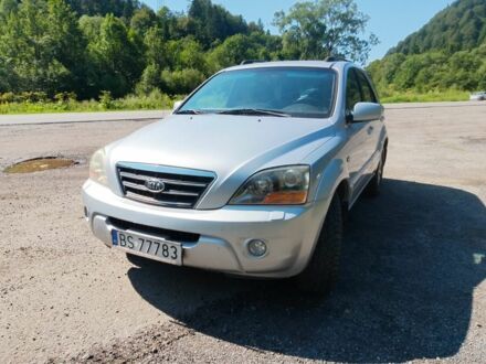 Сірий Кіа Соренто, об'ємом двигуна 2.5 л та пробігом 242 тис. км за 4000 $, фото 1 на Automoto.ua