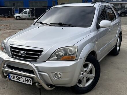 Серый Киа Соренто, объемом двигателя 2.5 л и пробегом 240 тыс. км за 8500 $, фото 1 на Automoto.ua