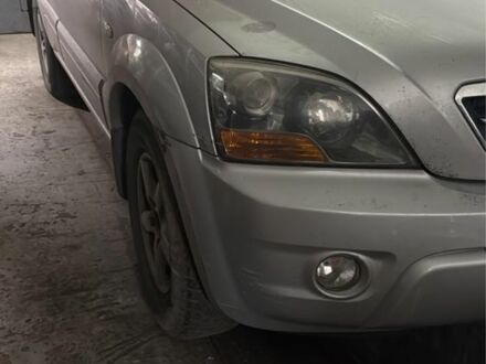 Серый Киа Соренто, объемом двигателя 2.5 л и пробегом 230 тыс. км за 4251 $, фото 1 на Automoto.ua