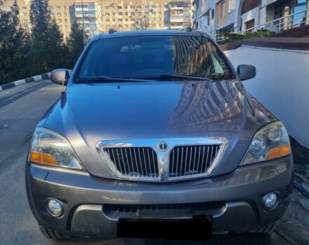 Серый Киа Соренто, объемом двигателя 2.5 л и пробегом 240 тыс. км за 8300 $, фото 1 на Automoto.ua