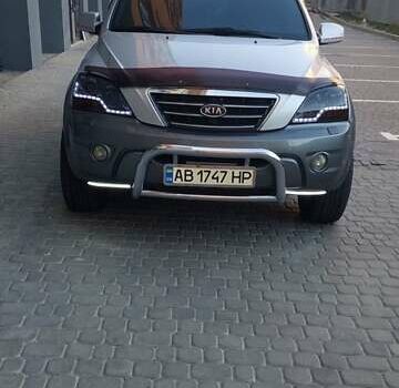 Сірий Кіа Соренто, об'ємом двигуна 2.5 л та пробігом 220 тис. км за 10500 $, фото 1 на Automoto.ua