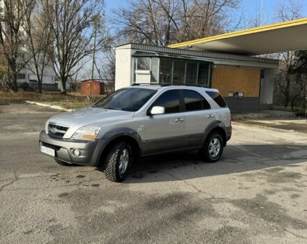 Серый Киа Соренто, объемом двигателя 2.5 л и пробегом 350 тыс. км за 8500 $, фото 1 на Automoto.ua