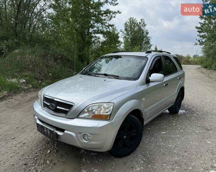 Сірий Кіа Соренто, об'ємом двигуна 2.5 л та пробігом 290 тис. км за 4800 $, фото 1 на Automoto.ua