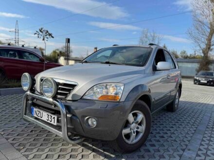 Сірий Кіа Соренто, об'ємом двигуна 2.5 л та пробігом 212 тис. км за 4950 $, фото 1 на Automoto.ua